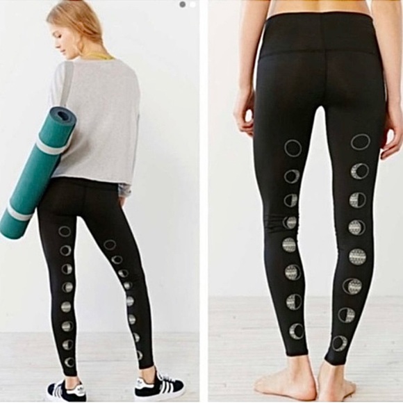 Teeki Moon Dance Black Leggings Sz Medium - Picture 2 of 8
